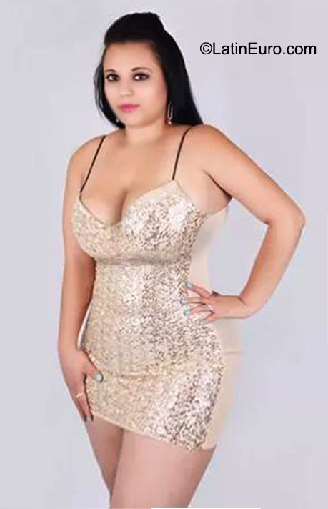 Date this sensual Colombia girl Jennifer from Medellin CO18057