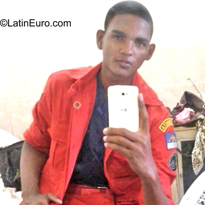 Date this attractive Brazil man Joao from Recife BR9454