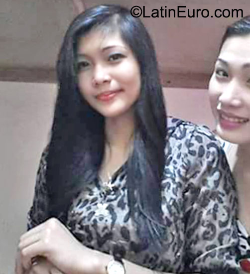 Date this exotic Philippines girl Jessie from Baguio PH824