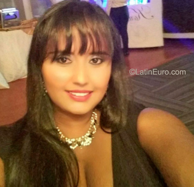 Date this charming Panama girl Indira from Panama City PA728