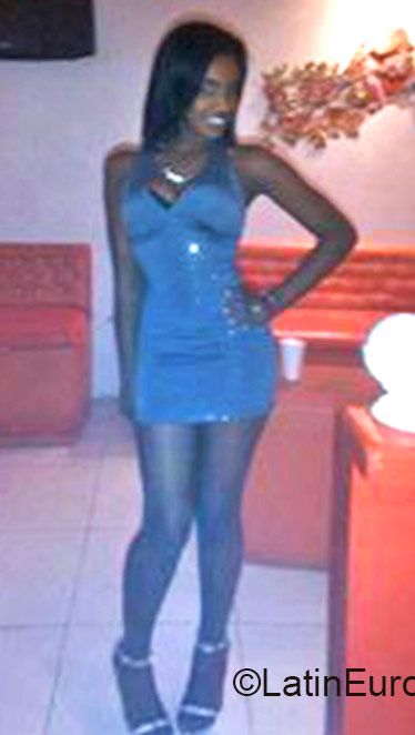 Date this attractive Dominican Republic girl Suleiny from san cristobal DO23973