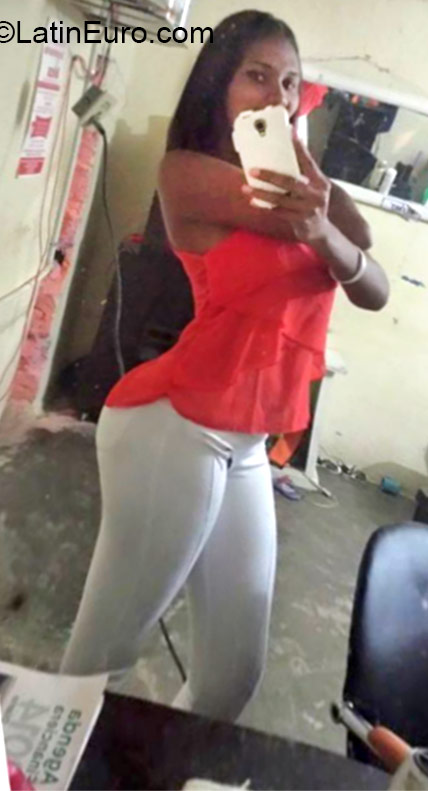 Date this young Dominican Republic girl Madeline from San Pedro de Macoris DO24242