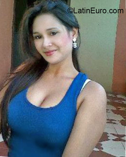 Date this nice looking Honduras girl Ladiski from Danli HN1932