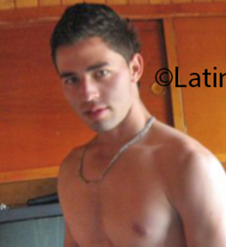 Date this nice looking Colombia man Daniel from Bogota CO18537