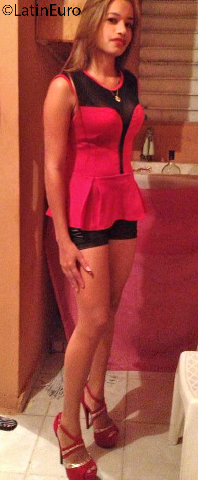 Date this young Dominican Republic girl Angelica from Santiago DO24695