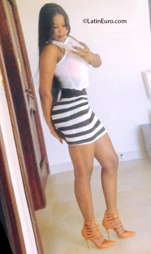 Date this tall Dominican Republic girl Irany from La Romana DO24703
