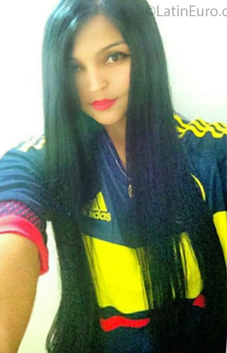 Date this georgeous Colombia girl Agata from Medellin CO18629