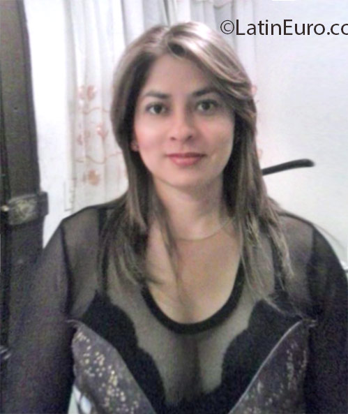 Date this athletic Colombia girl Marta from Medellin CO18691