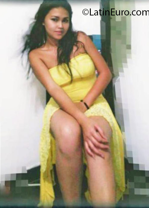 Date this lovely Colombia girl Shtefy from Manizales CO18731