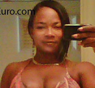 Date this sensual Jamaica girl Latoya from Kingston JM2285
