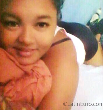 Date this hot Honduras girl Diana from Tegucigalpa HN2070