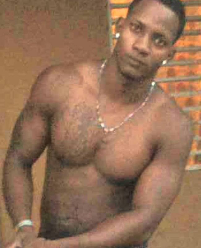 Date this sensual Dominican Republic man Harold from Santo Domingo DO25541