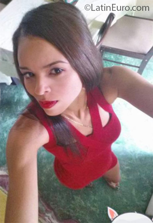 Date this charming Dominican Republic girl Ana from Santiago DO25612