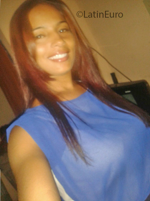 Date this tall Dominican Republic girl Isabel from Santo Domingo DO25803