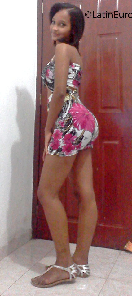 Date this fun Dominican Republic girl Madelin from San Cristobal DO25831