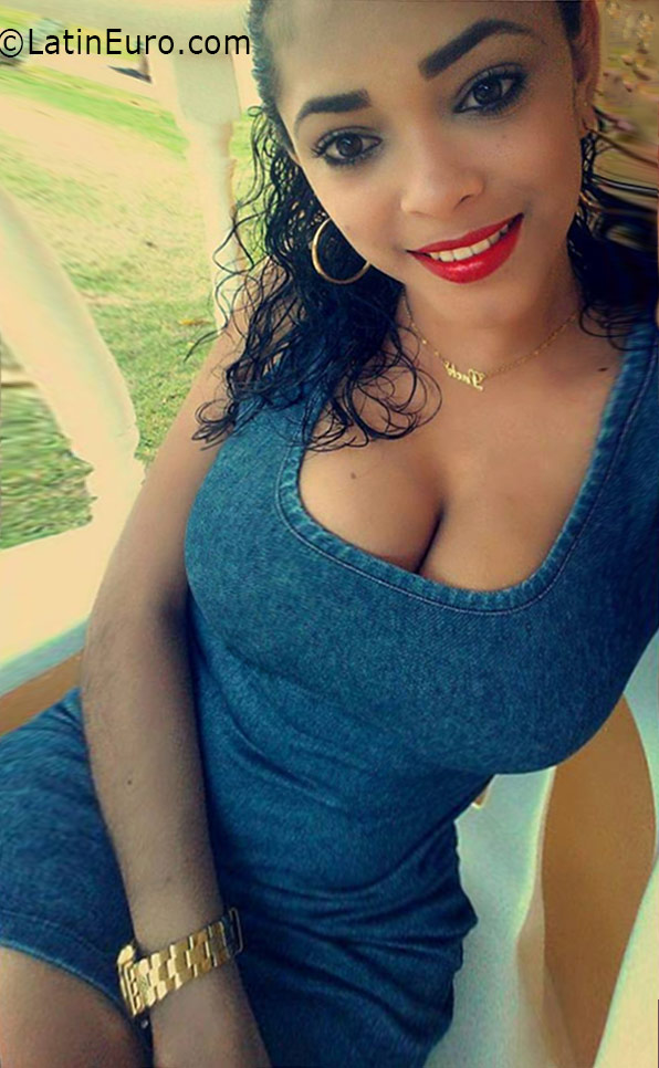 Date this sensual Dominican Republic man Amanda from Santo domingo DO25963
