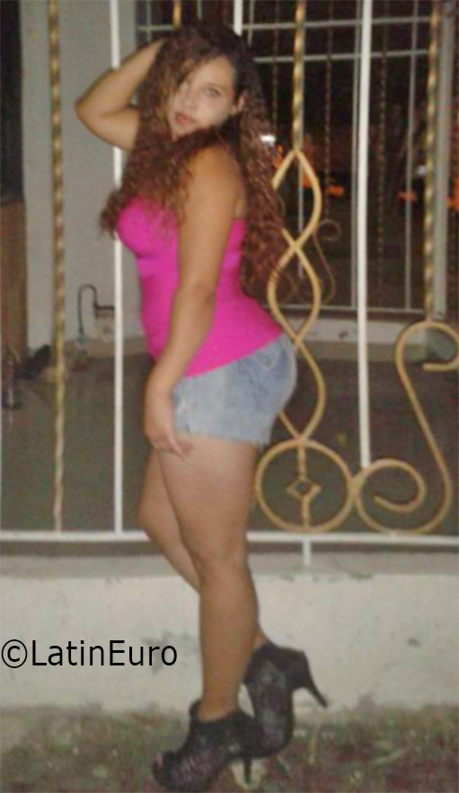 Date this voluptuous Colombia girl Darling noriega from Barranquilla CO19054