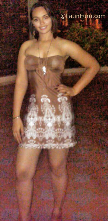 Date this stunning Dominican Republic girl Ross from Santo Domingo DO26072