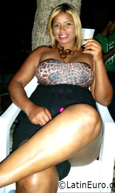 Date this exotic Dominican Republic girl Gleny from Santiago De Los Cabaleros DO26092