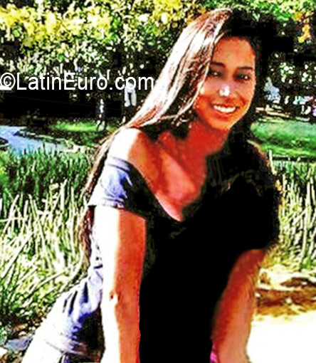 Date this charming Venezuela girl Maria eugenia from Caracas VE679
