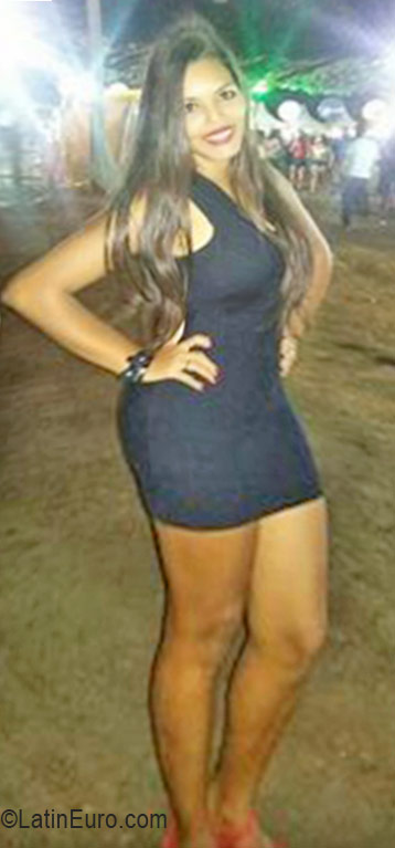 Date this cute Brazil girl Dayane from Petrolina BR9740