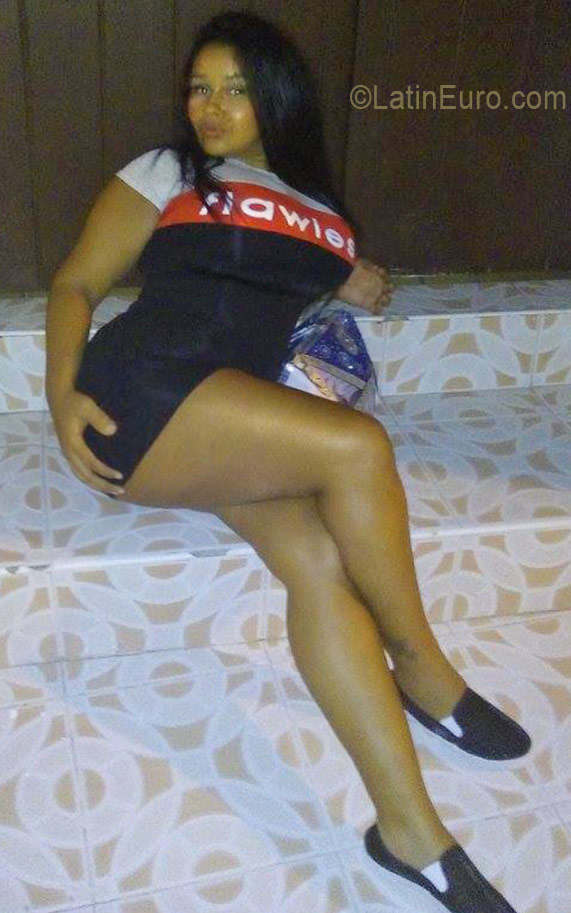 Date this voluptuous Dominican Republic girl Eveline from Puerto Plata DO26524