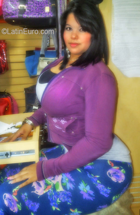Date this attractive Venezuela girl Maria from Maracaibo VE760