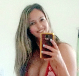 Date this sultry Brazil girl Livia from Aracaju BR9793