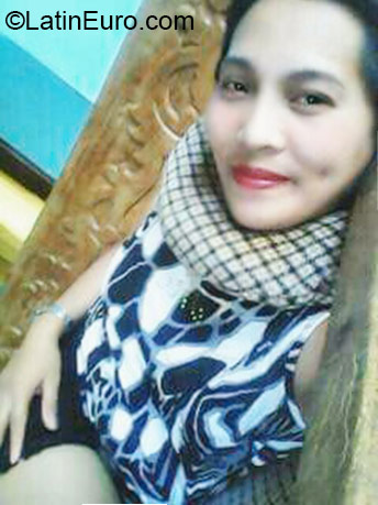 Date this hot Philippines girl Eden from Mauswagon Cabanglasan PH930