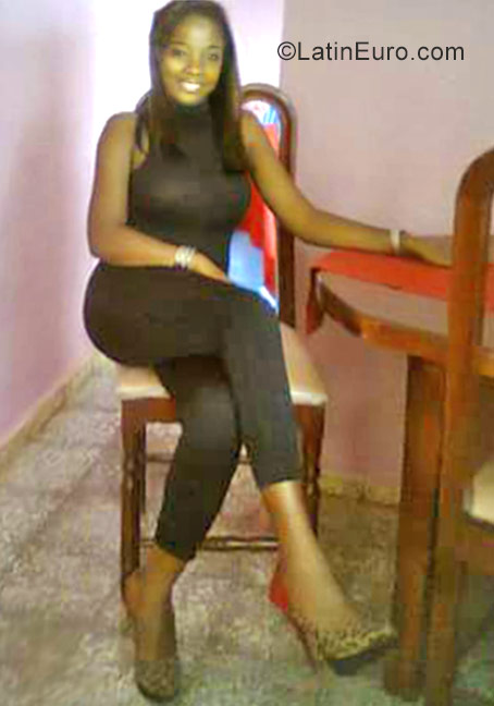 Date this funny Dominican Republic girl Yaelis from Higuey DO26931