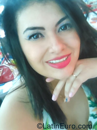 Date this good-looking Colombia girl Sofia from Medellin CO19802