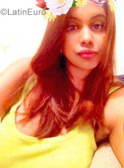 Date this good-looking Dominican Republic girl Yasmin from Santiago DO27027