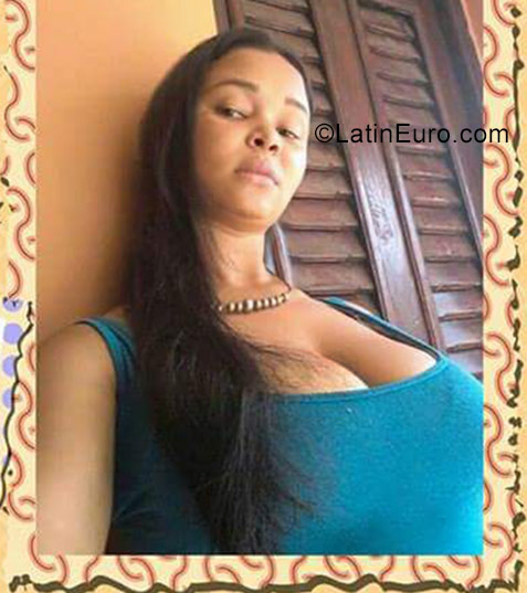 Date this cute Dominican Republic girl Jacquelin from Santo Domingo DO27160