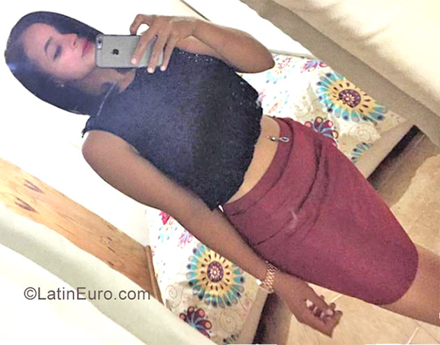 Date this cute Dominican Republic girl Mash from Bavaro DO27246