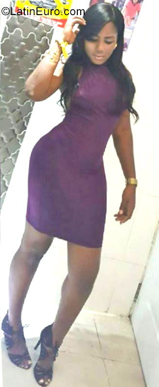 Date this delightful Dominican Republic girl Madeline from Santo Domingo DO27262