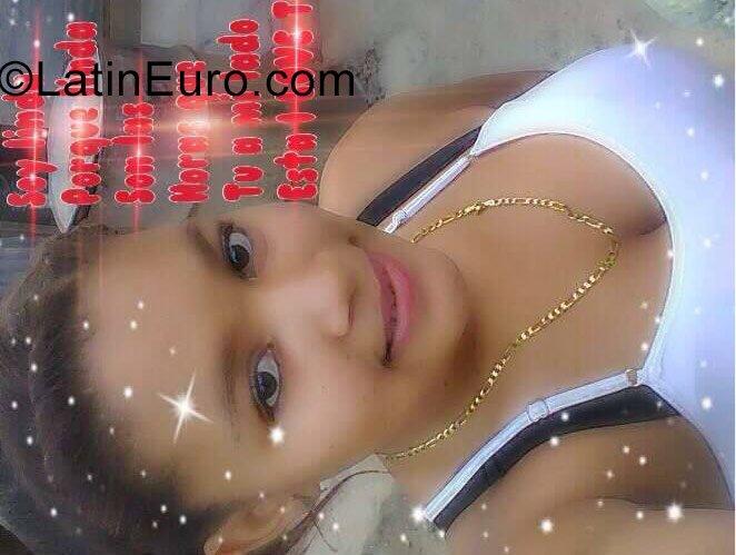 Date this attractive Dominican Republic girl Gabriela from Santiago DO27395