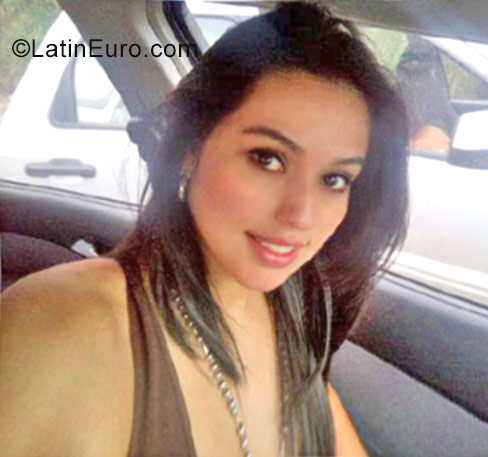 Date this lovely Colombia girl Tatiana from Cucuta CO20285