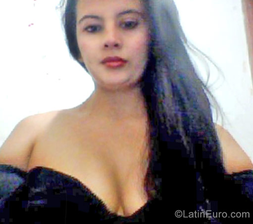 Date this hot Colombia girl Andrea from Medellin CO20340