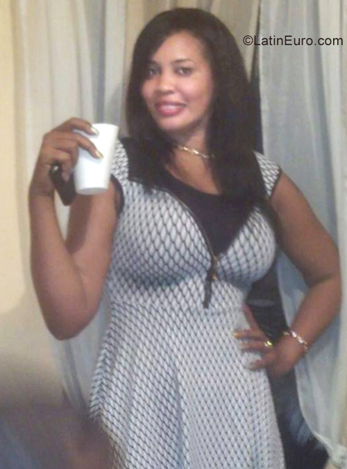 Date this exotic Dominican Republic girl Felisa from Santo Domingo DO27531