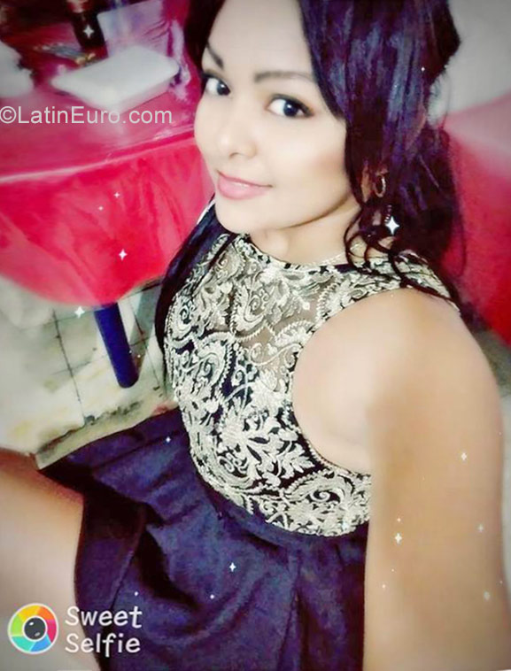 Date this funny Colombia girl Marimar57 from Valledupar CO20761