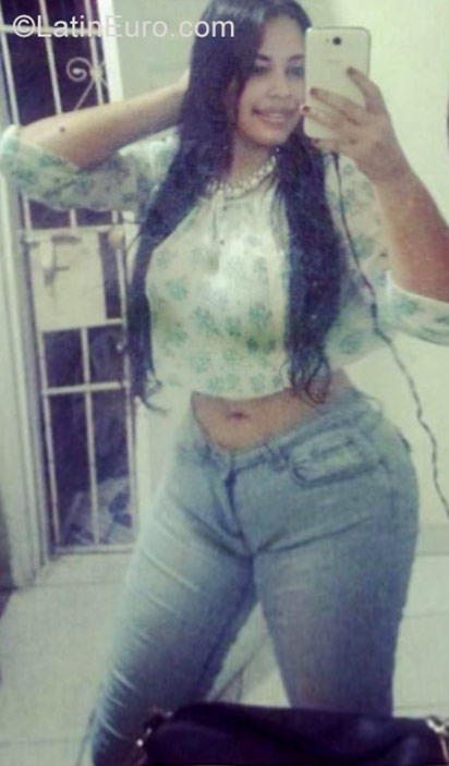 Date this passionate Dominican Republic girl Lissette from Santo Domingo DO28419
