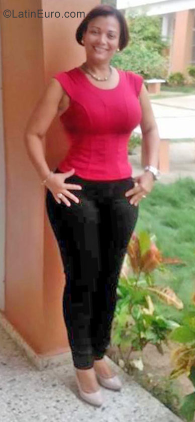 Date this exotic Dominican Republic girl Miriam from Barahona DO28502