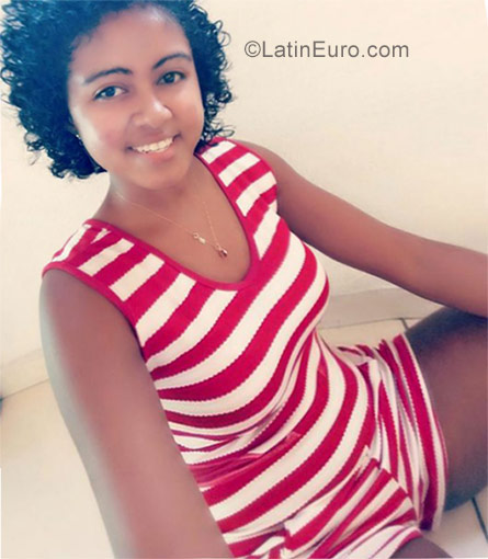 Date this foxy Brazil girl Wellny from Fortaleza BR10024