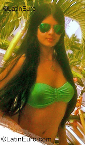Date this tall Colombia girl Michelle from Pereira CO21412