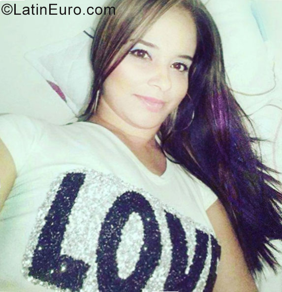 Date this charming Colombia girl Paola andrea from Medellin CO21629