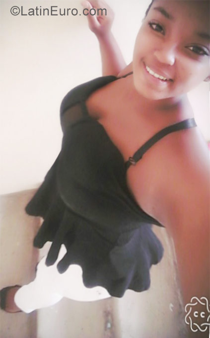 Date this lovely Dominican Republic girl Maria from Santo Domingo DO29418