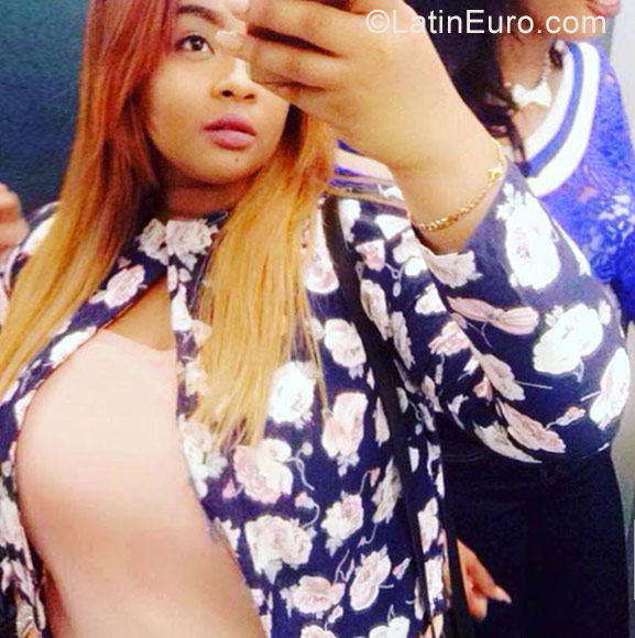 Date this voluptuous Dominican Republic girl Paola rodriguez from Santiago DO29459