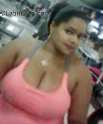 Date this tall Dominican Republic girl Genesi from Santiago De Los Caballeros DO29507
