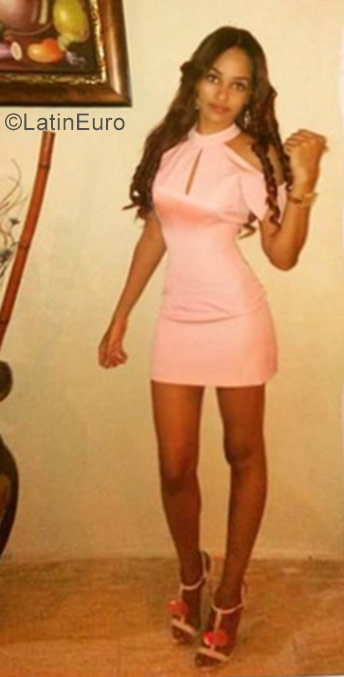 Date this cute Dominican Republic girl Rosmery from Santo Domingo DO30520