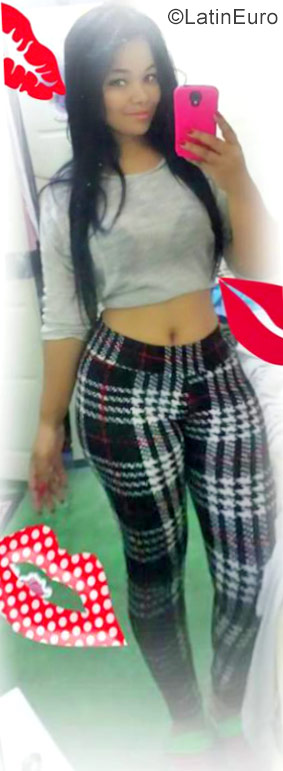 Date this stunning Dominican Republic girl Alexandra from Santo Domingo DO29556